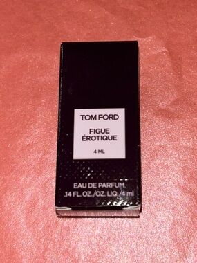 Tom Ford Figue Érotique Eau de Parfum Bottle - Purple with White Label